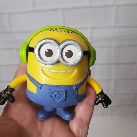 Despicable Me McDonalds Happy Meal Toy Minion Dave Action Figure - Picture 5 of 5
